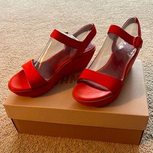New in box deep coral-colored (not pink) Camper platform sandals.  Size 39 or 9.